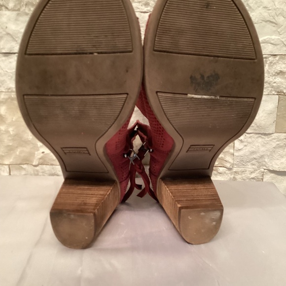 TOMS Majorca Peep Toe Ankle Bootie - Picture 11 of 12